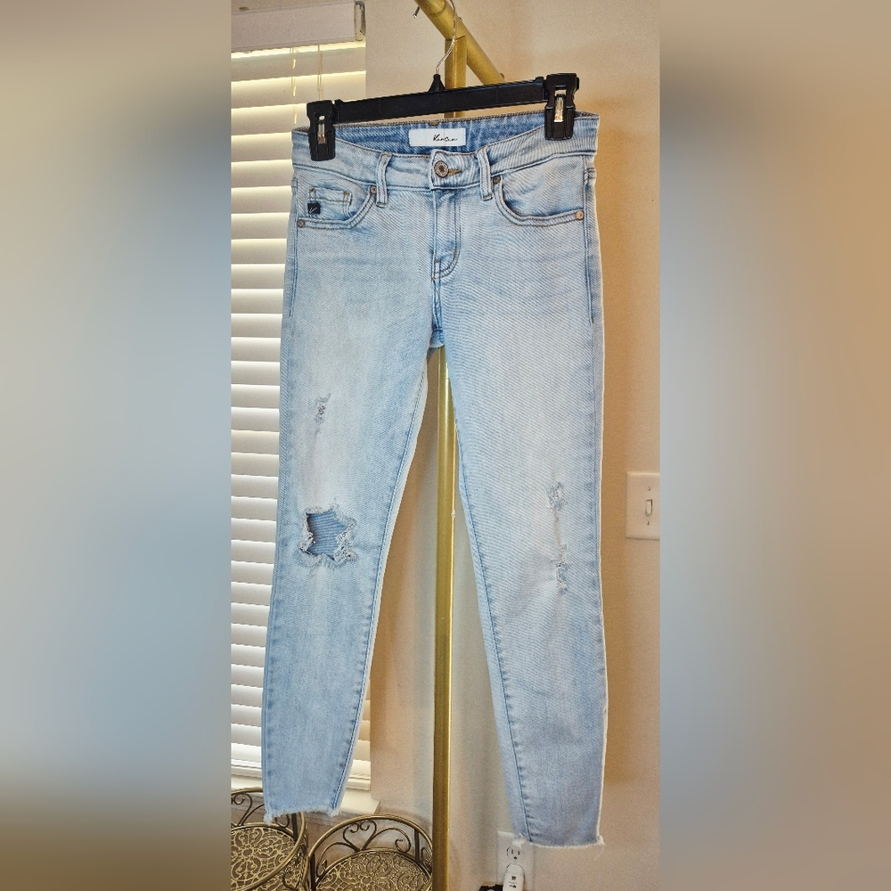 Kancan Light Blue‎ Distressed Jeans
